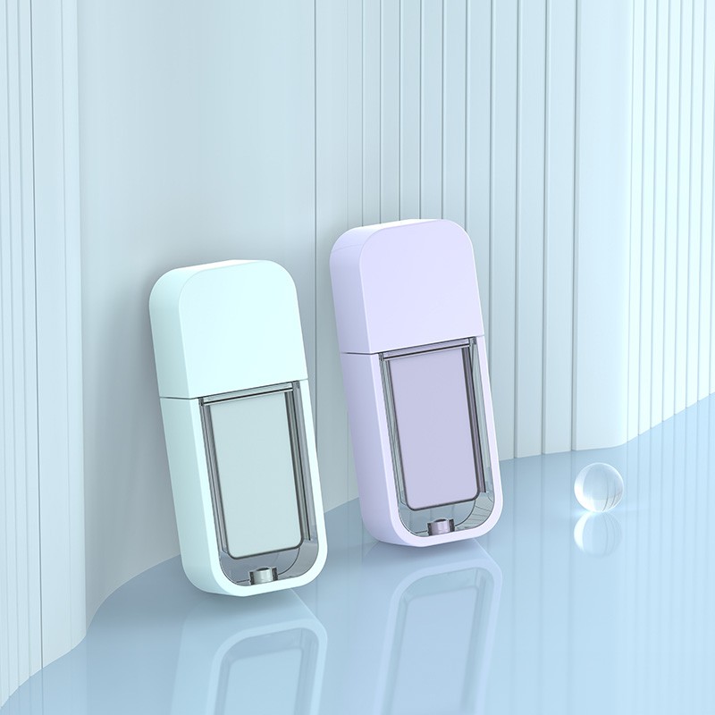 Tubo vazio de brilho labial transparente